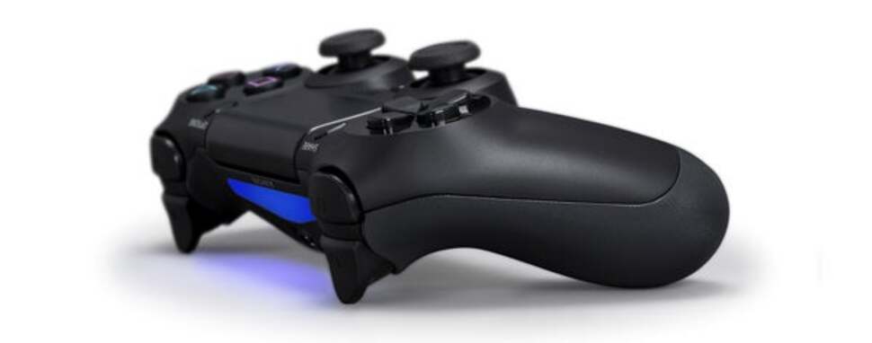 Sony offered up new details on its DualShock 4 controller - specifically that the analogue d-pad, face and L1/L2 buttons are now digital only, that rumble has been upgraded and the touchpad has a 1920x900 resolution. We also discovered that the new pad is grippier, with analogue stick deadzones tightened up.