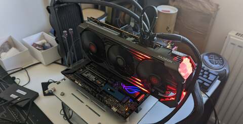 Our test rig for the RX 6750 XT tests, featuring the Core i9 10900K on an Asus Maximus motherboard.