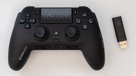 Here are a couple more shots of the Scuf Omega. The soft touch plastic feels great, but does capture a fair amount of dust. Click to enlarge. 