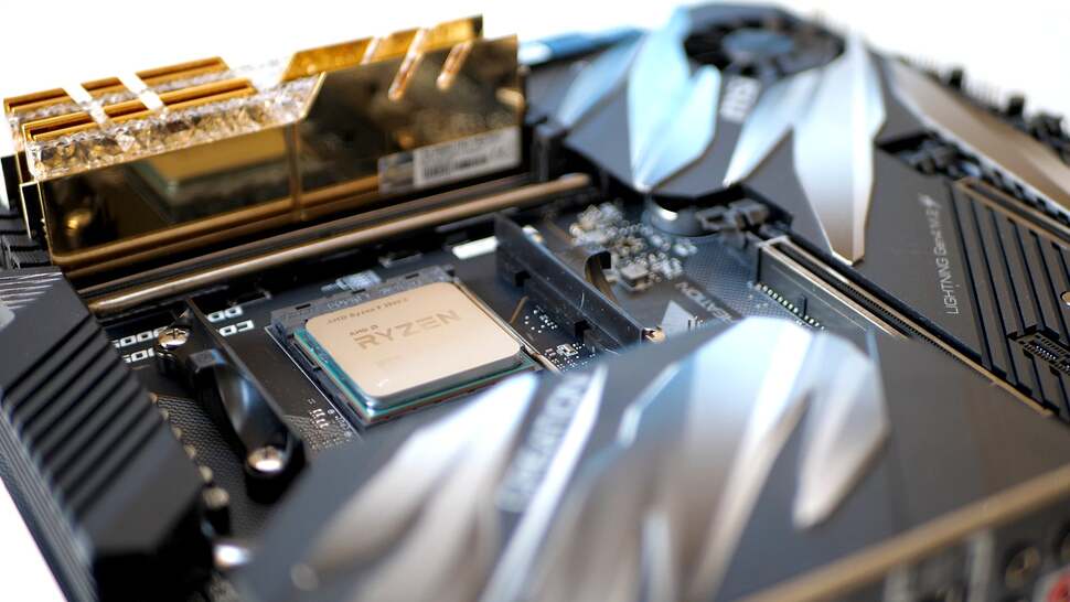 We're using 16GB of 3600MHz GSkill TridentX Royal DDR4 here, with extra bling