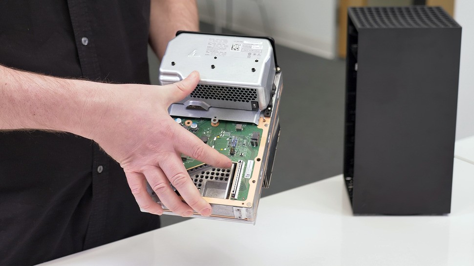 A meaty 315W power supply is the next part to be Tetrissed into place