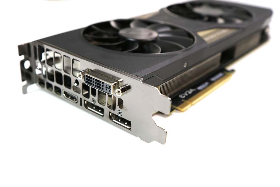 The rear of the card shows the standard DVI, DisplayPort and HDMI connectivity we expect from a standard GTX 980 Ti