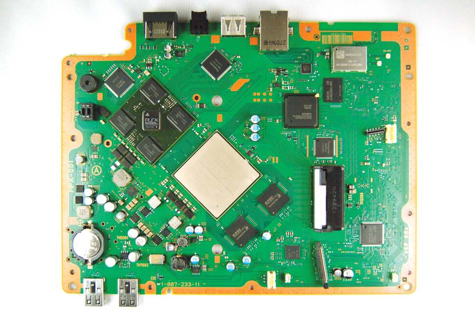 The mainboard for the 'Super Slim' has been downsized and rationalised considerably. It's a very clean design overall