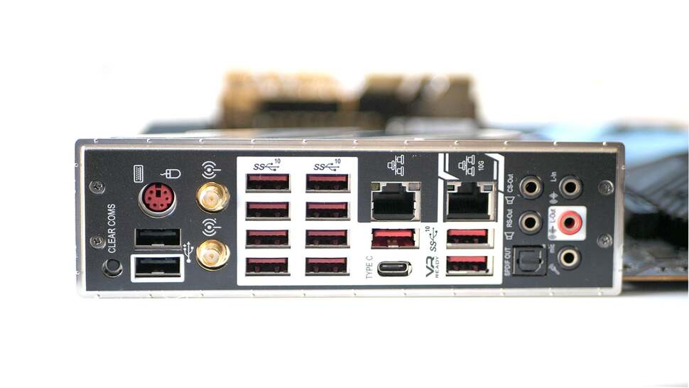 As you might expect from X570 and a board aimed primarily for designers and creators, I/O is impressive