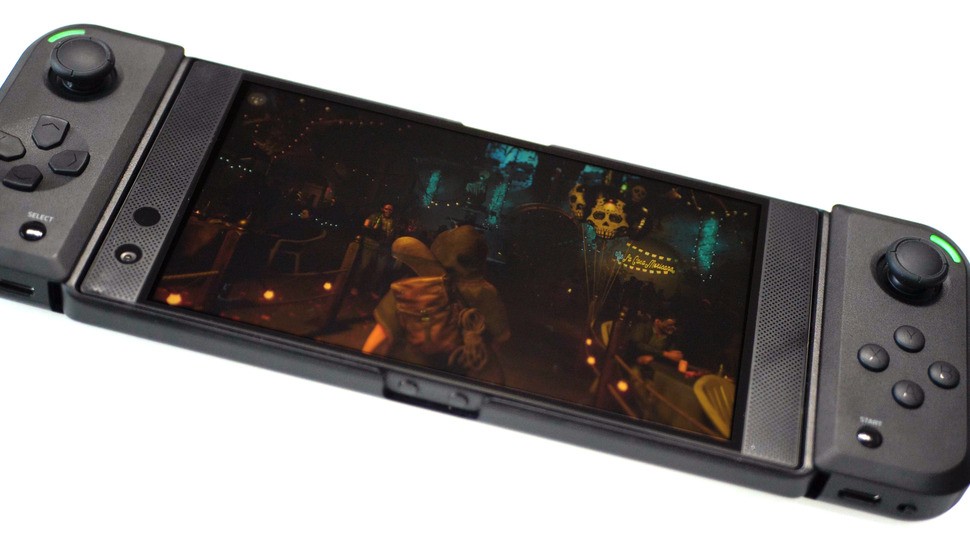 The standard phone/controller clip/claw arrangement for gaming on the go isn't really ideal, but Razer's Junglecat peripheral cracks it by essentially mimicking Nintendo's Switch