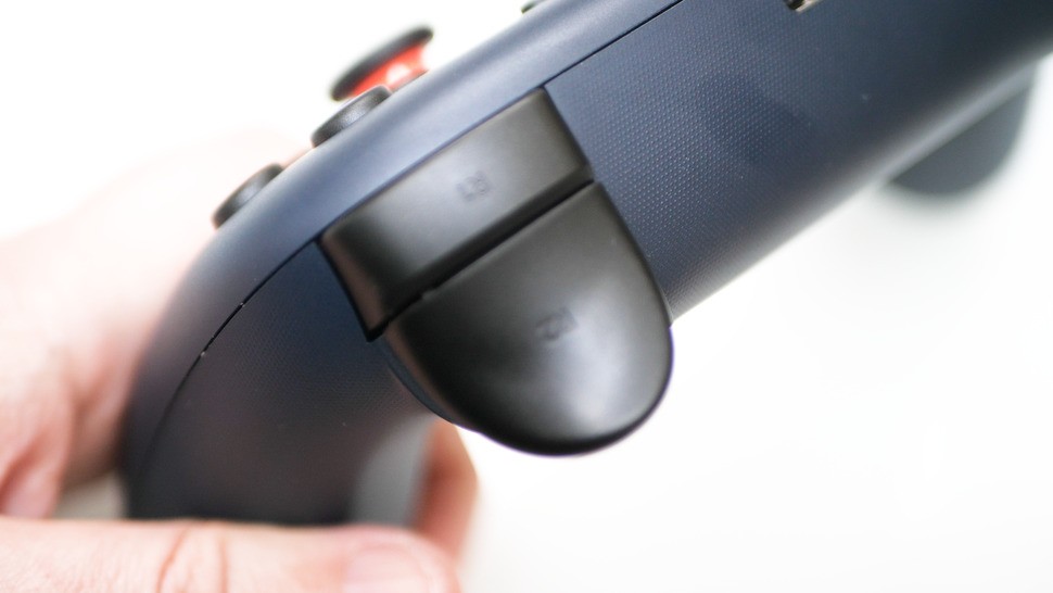 A look around the core components of Stadia - the controller and Chromecast Ultra