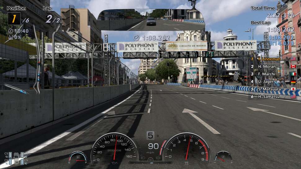 Taken from the Madrid Circuit, we can see what the increased resolution brings to the table for more detailed environments. Texture filtering isn't perfect, but detail at a distance thankfully remains reasonably sharp along the road surface