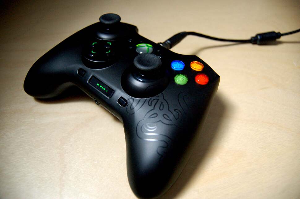 The icing on the cake is the inclusion of LED backlighting for the main buttons - a needless addition of course - but it speaks to the OCD level of finish this product enjoys.