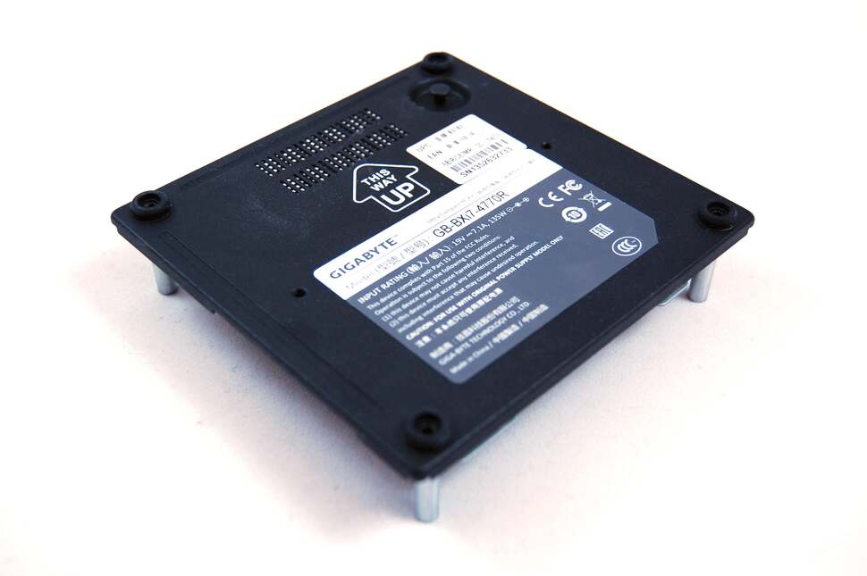 The baseplate in question. Four long screws attach it to the underside of the main unit