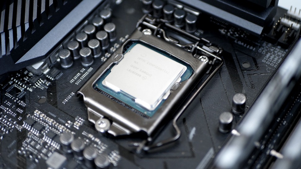 The Core i9 9900K has a solder-based thermal interface for better heat transfer, but the spreader itself is still fairly small - this chip can get hot