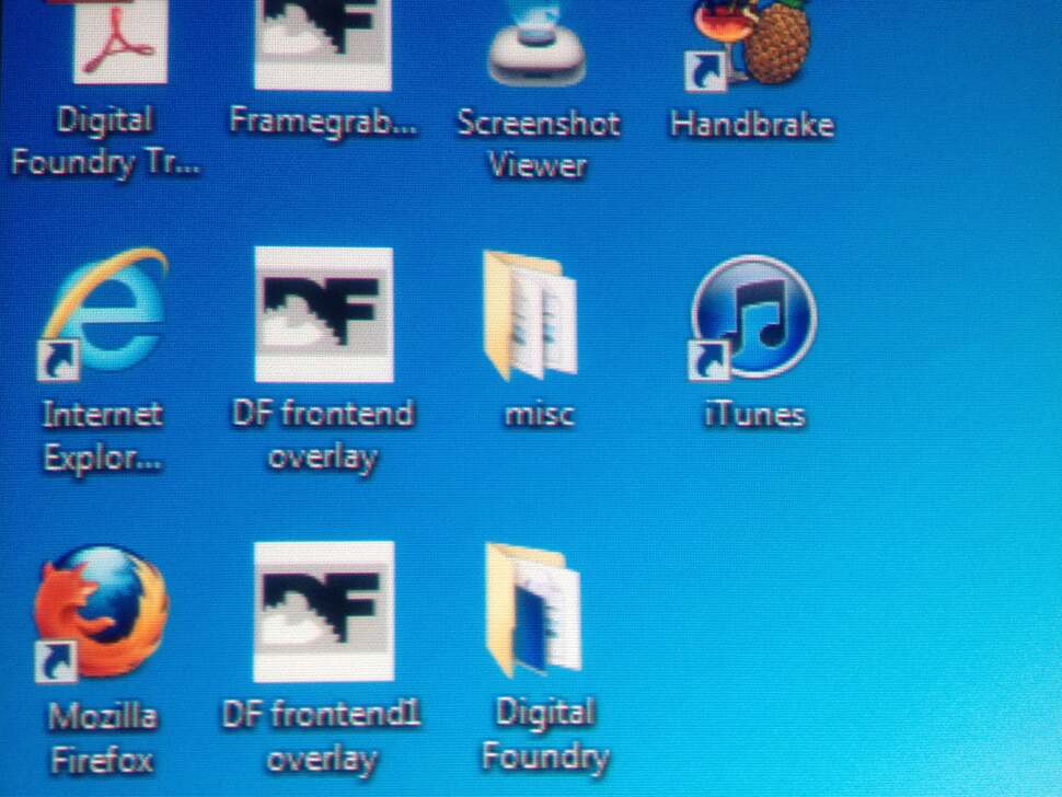 DLP panels produce a high pixel fill level that helps to reduce the screen-door effect when sitting close to images projected onto a large screen. This gives the image a smoother look compared to LCD projectors and large flat panel displays