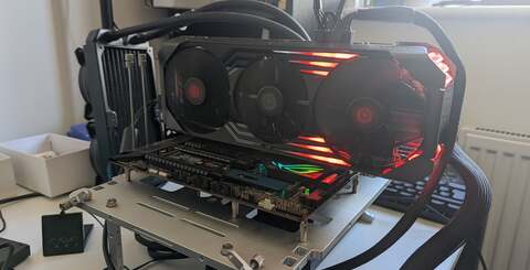 Our test rig for the RX 6750 XT tests, featuring the Core i9 10900K on an Asus Maximus motherboard.