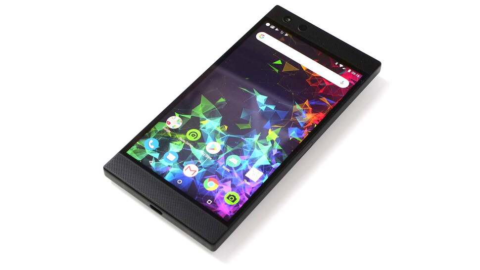 Stock Android paired with the Nova Launcher - the Razer Phone 2 is great for Android purists who dislike custom skins